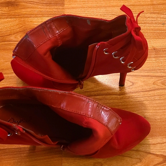Qupid Red Faux-Suede Ankle Boots - Picture 6 of 6